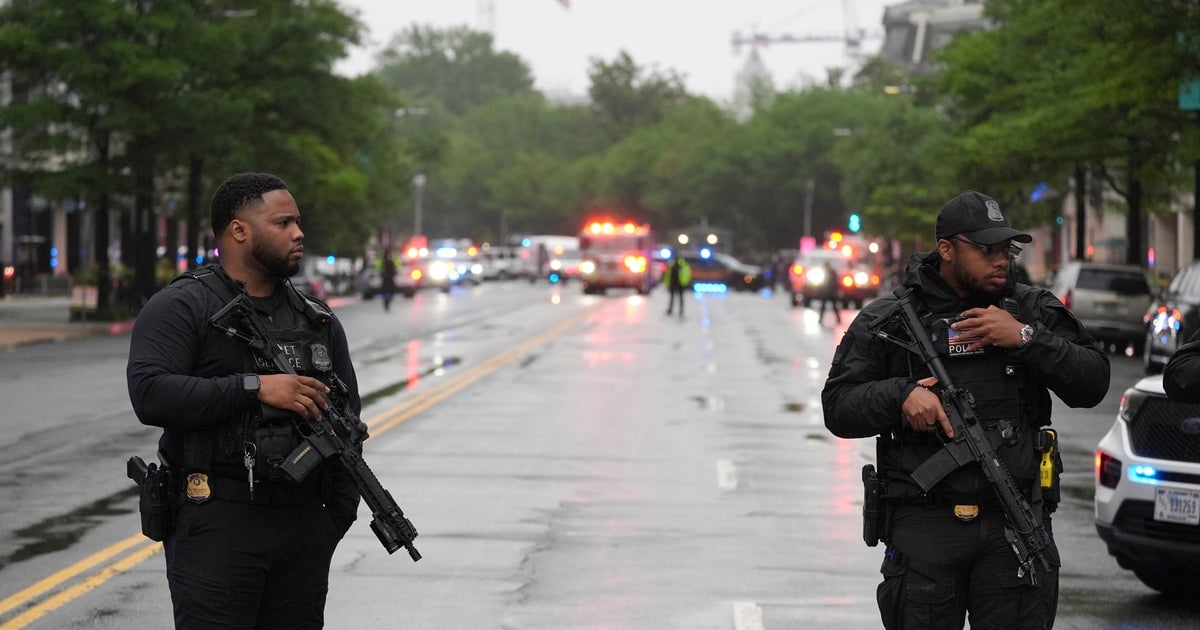 Gunman Killed After Shooting at White House Secret Service Checkpoint