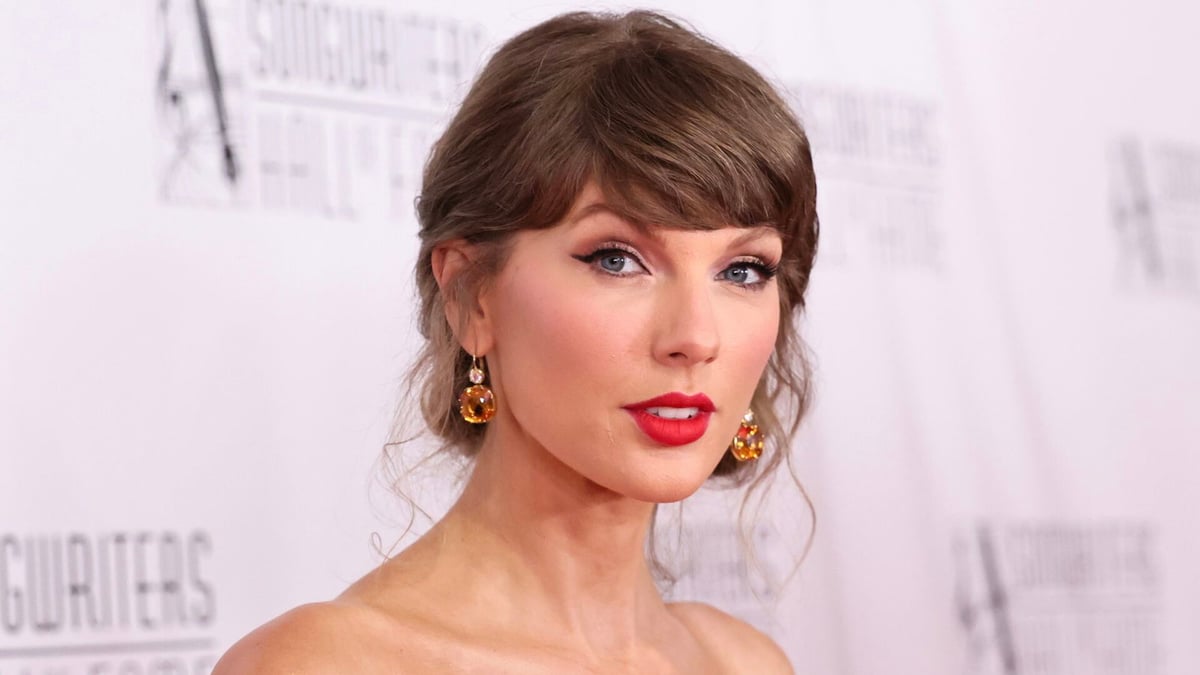 Taylor Swift Deepfakes Warn Us About Internet's Golden Rule