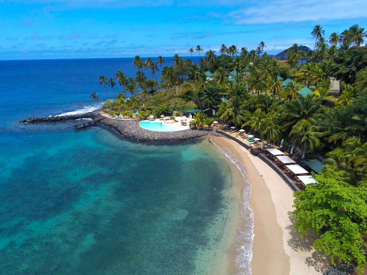 US Advises Reconsider Travel to Low-Crime Island