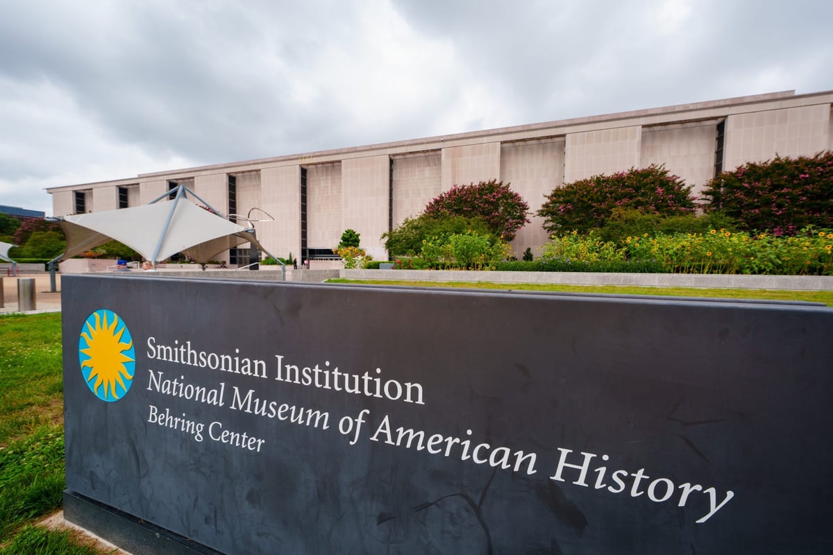 White House Report: Smithsonian Pushes 'Anti-White' Ideology