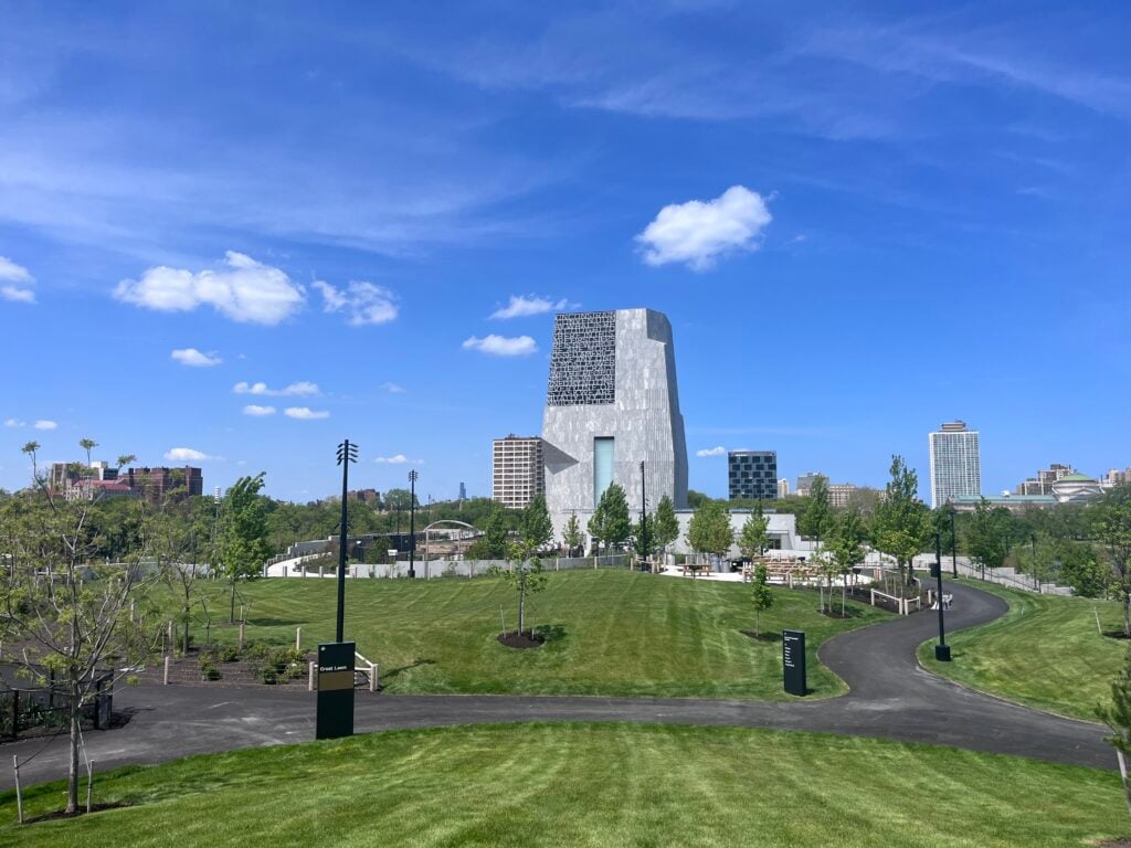 Obama Presidential Center Sells Community Vision, Not Just Art