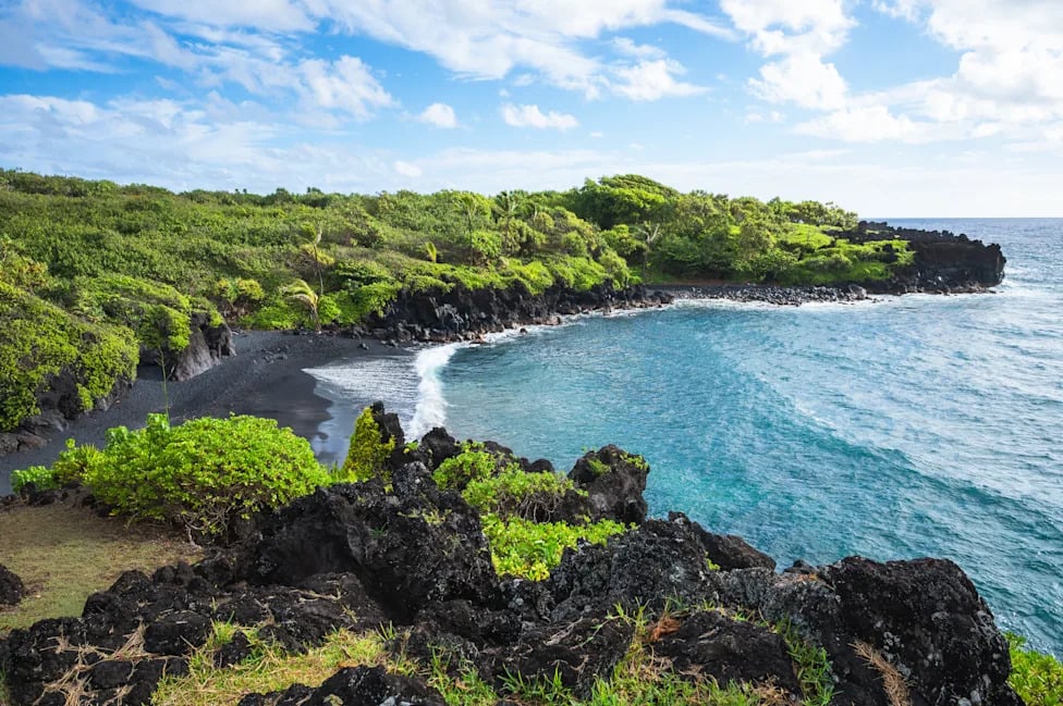Summer Hotel Deals Drop at Popular Vacation Spots