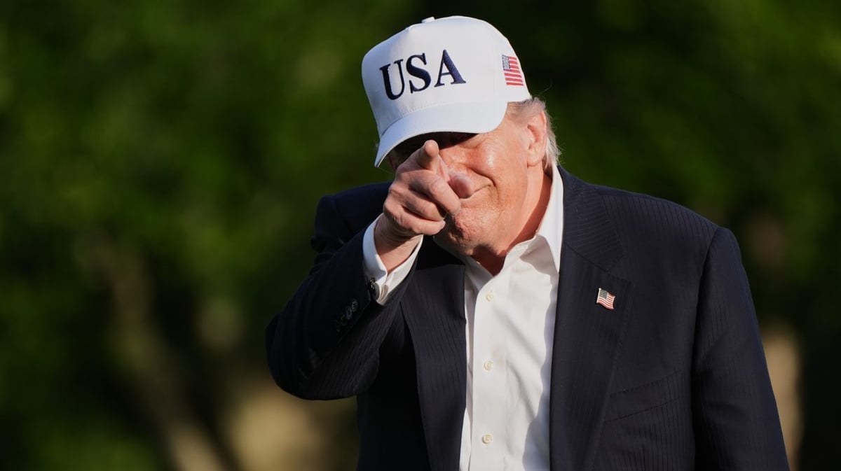 Trump Targets 'Disloyal' Massie After Cassidy Ouster