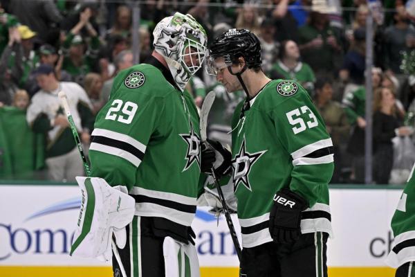 Oettinger Steers Stars Toward Leafs Clash