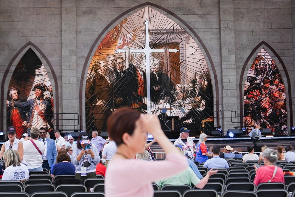 Thousands Fill National Mall For America-Themed Prayer Rally