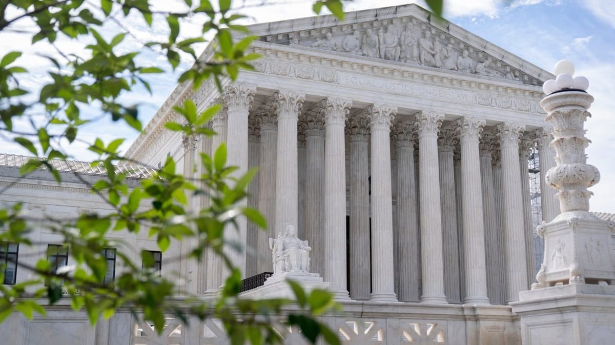 Supreme Court, Federal Judges Take Up Immigration Cases