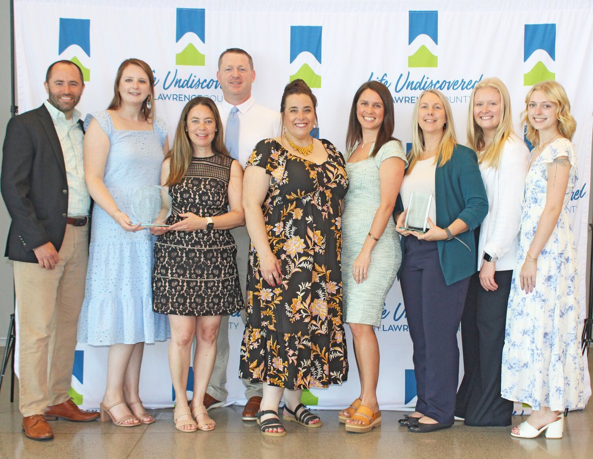 Applewood Orchards and Basswood Lodge Earn Tourism Excellence Awards
