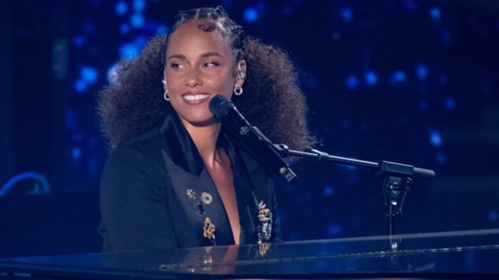 Alicia Keys Marks 25 Years Of 'Songs In A Minor'