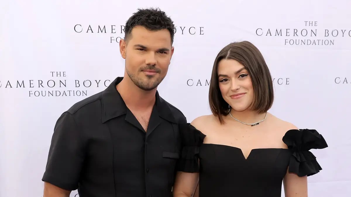 Taylor Lautner Announces Pregnancy, Shares Struggles