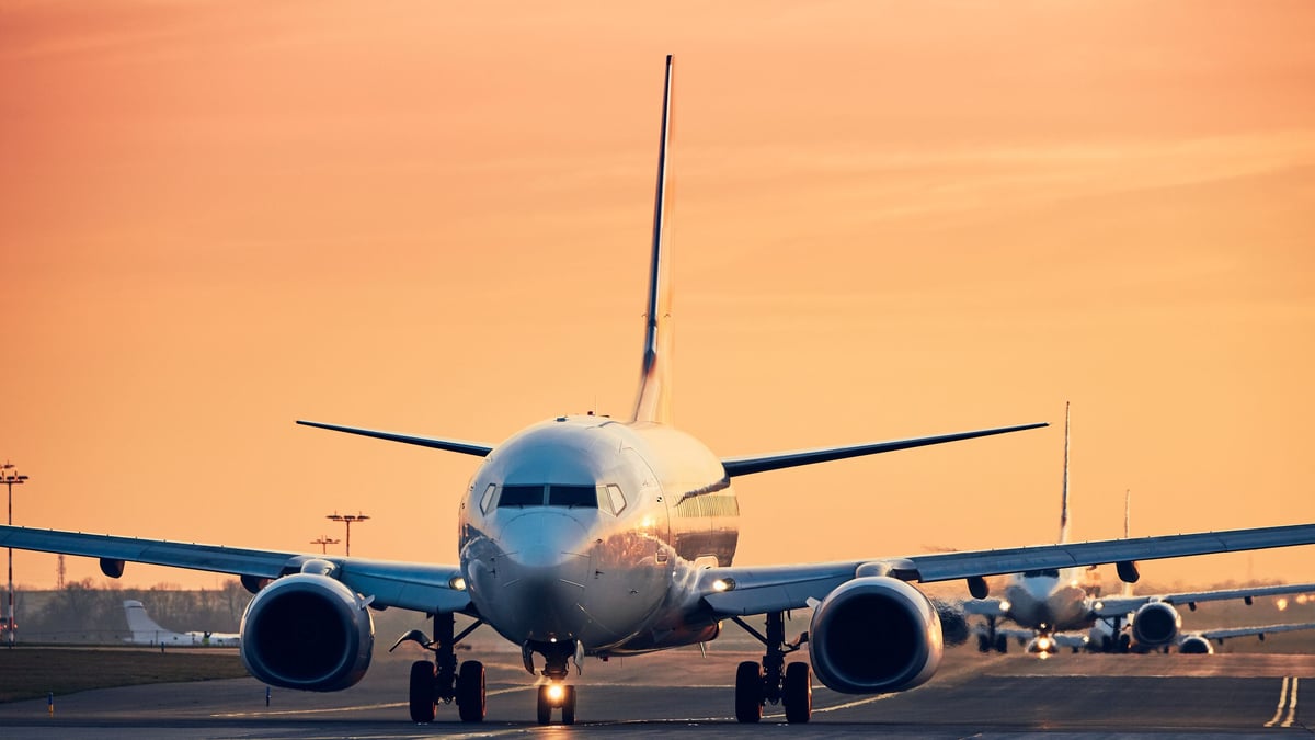 Middle East Flight Suspensions Disrupt Dubai Travel