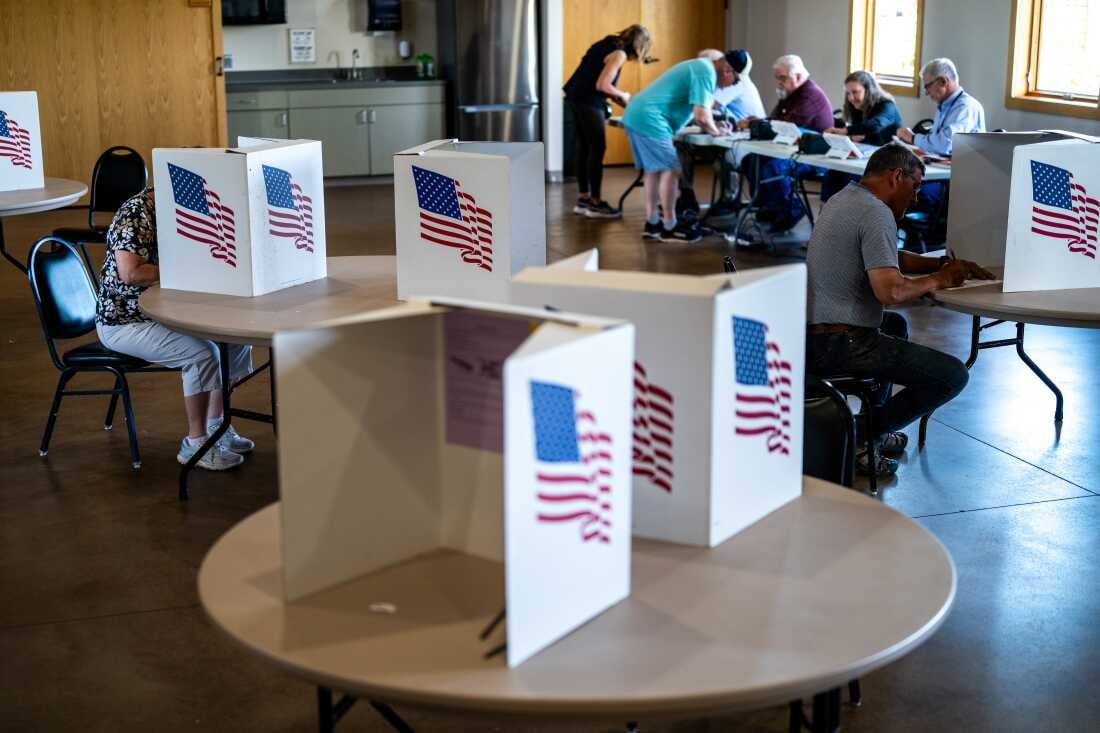 Polls Begin Closing As Voters Pick Governors And Congress