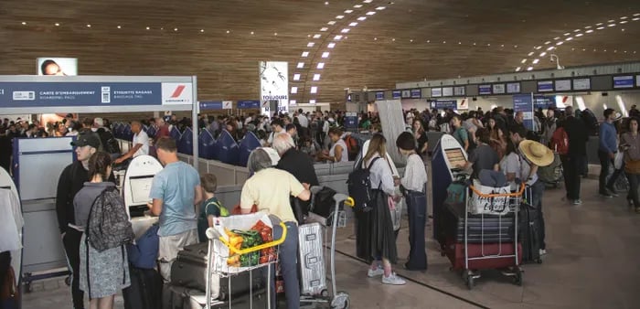 UAE Airspace Closure Cancels 14 South Africa Flights