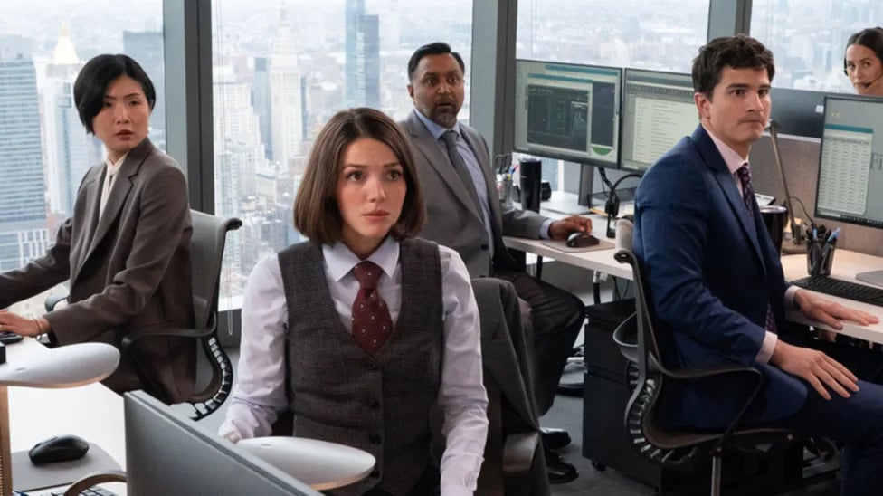 Mindy Kaling’s New Twenty-Something Comedy Aims For The Big Leagues