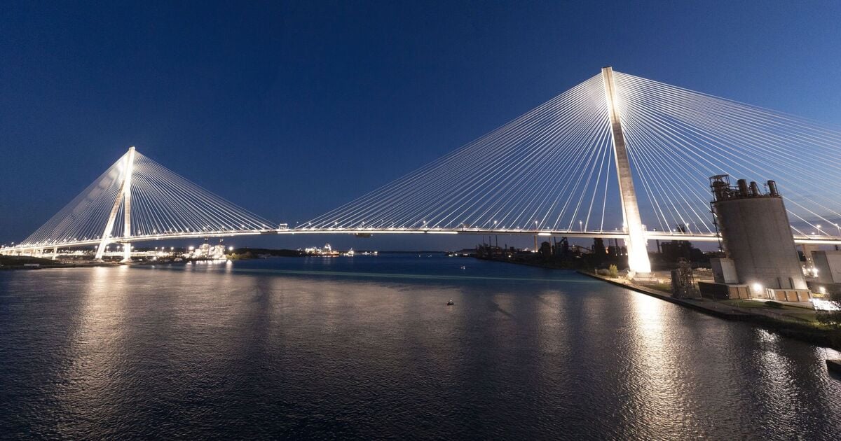 New US-Canada Bridge Nears Opening Despite Trump Warning
