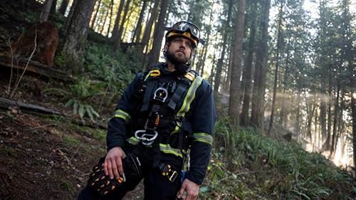 Fire Country's Max Thieriot Teases Season 5 Episode Count and Bode's Next Move