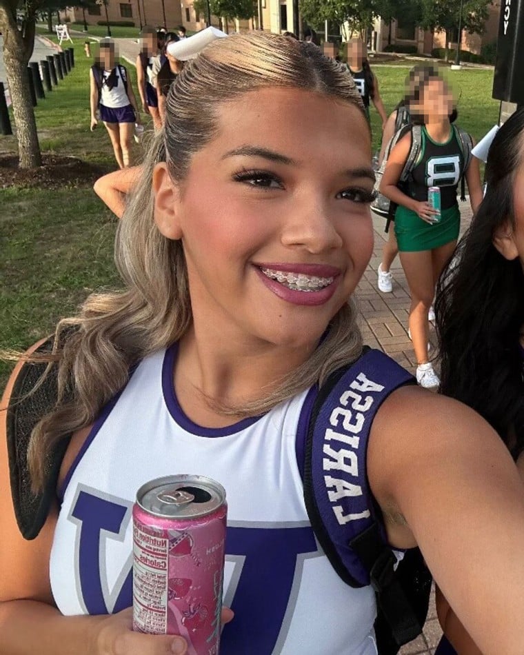Family Blames Energy Drink for Cheerleader's Fatal Heart Issue