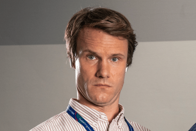Hugh Skinner Dishes on Reviving Will the Intern