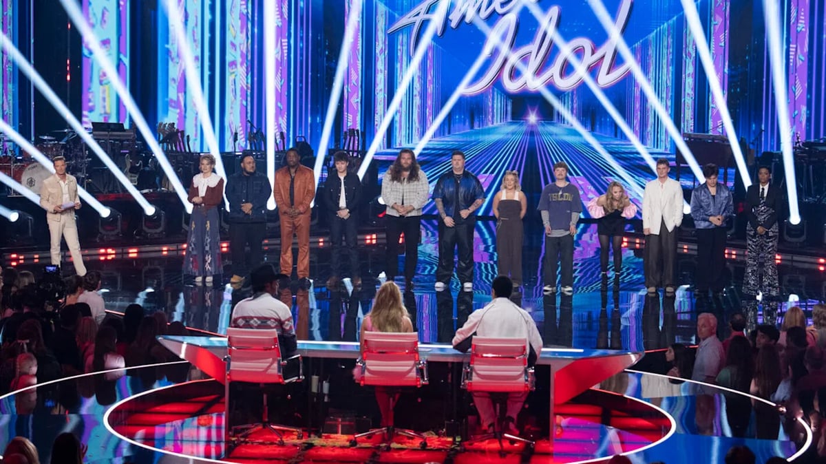 American Idol Live Blog - Top 9 Race