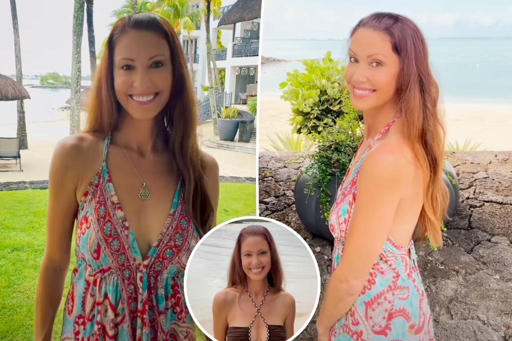 Shannon Elizabeth Poses In Swimsuit After 25 Years