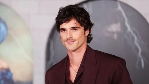 Jacob Elordi Blasts Fan in Viral Japan Video