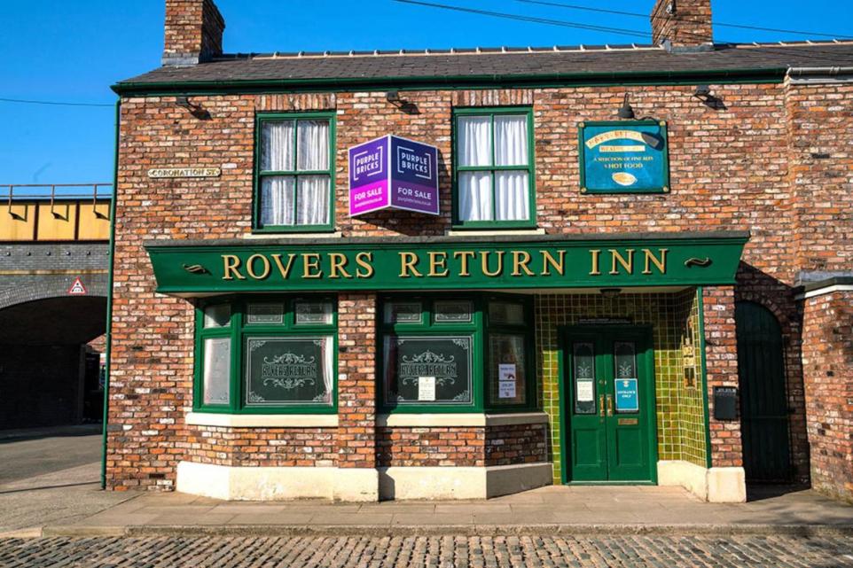 Ex-Coronation Street Star Hints at New Job Amid ITV Rumors