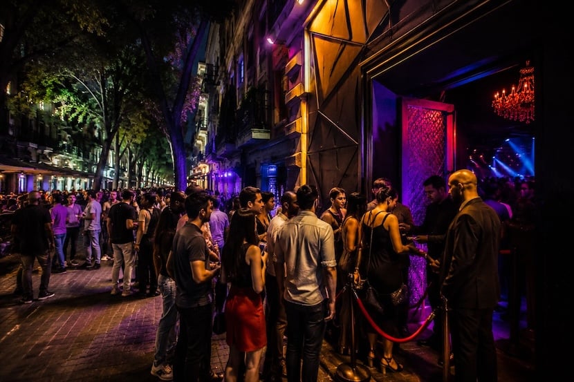 Mexico City Nightclub's America Surcharge Sparks Tourism Backlash
