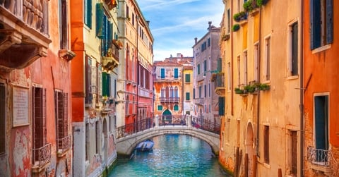 Popular Tourist Cities Losing Their Value for Travelers
