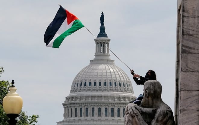 Democrats' Israel Divide Deepens After Failed Aid Cut