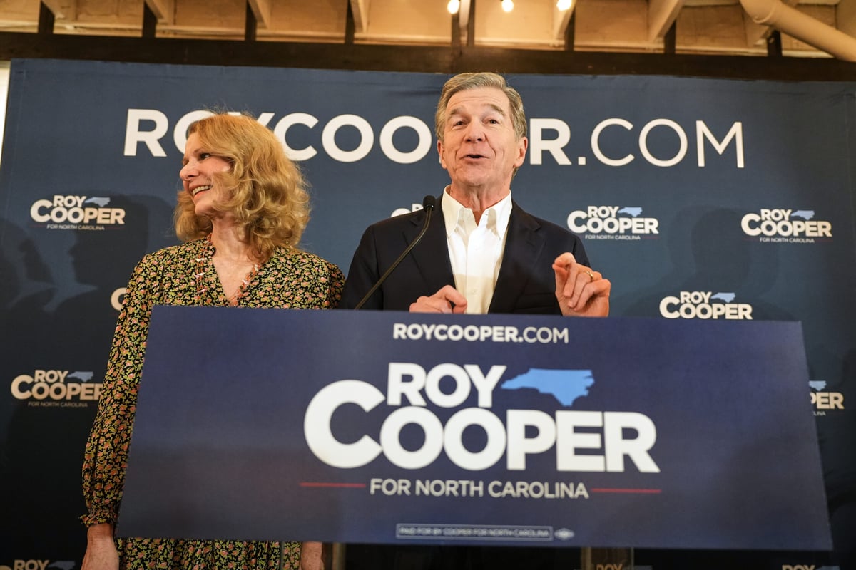 Democrats Escalate Court Battle Over Campaign Finance Rules