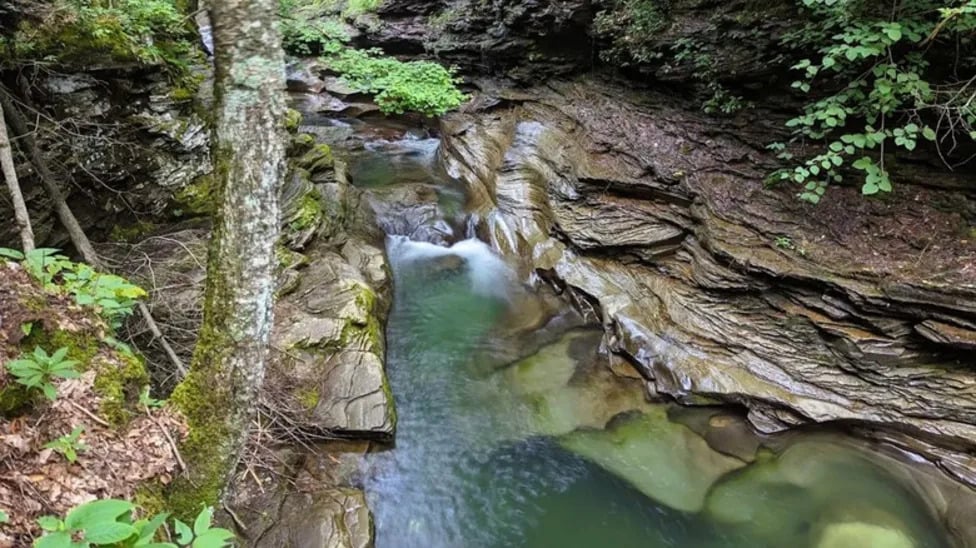 Pennsylvania Waterfall Offers Hikes And Scenic Views