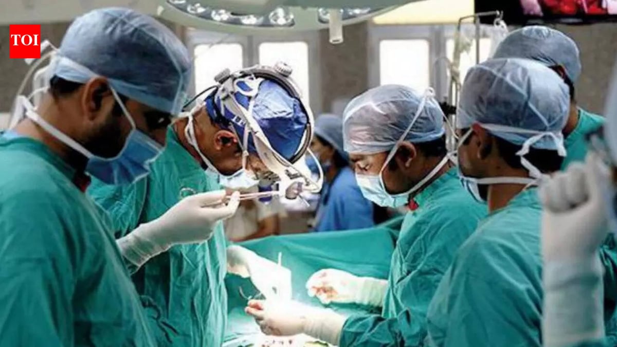 Kolkata Doctors Remove Brain Tumor from Dutch Tourist