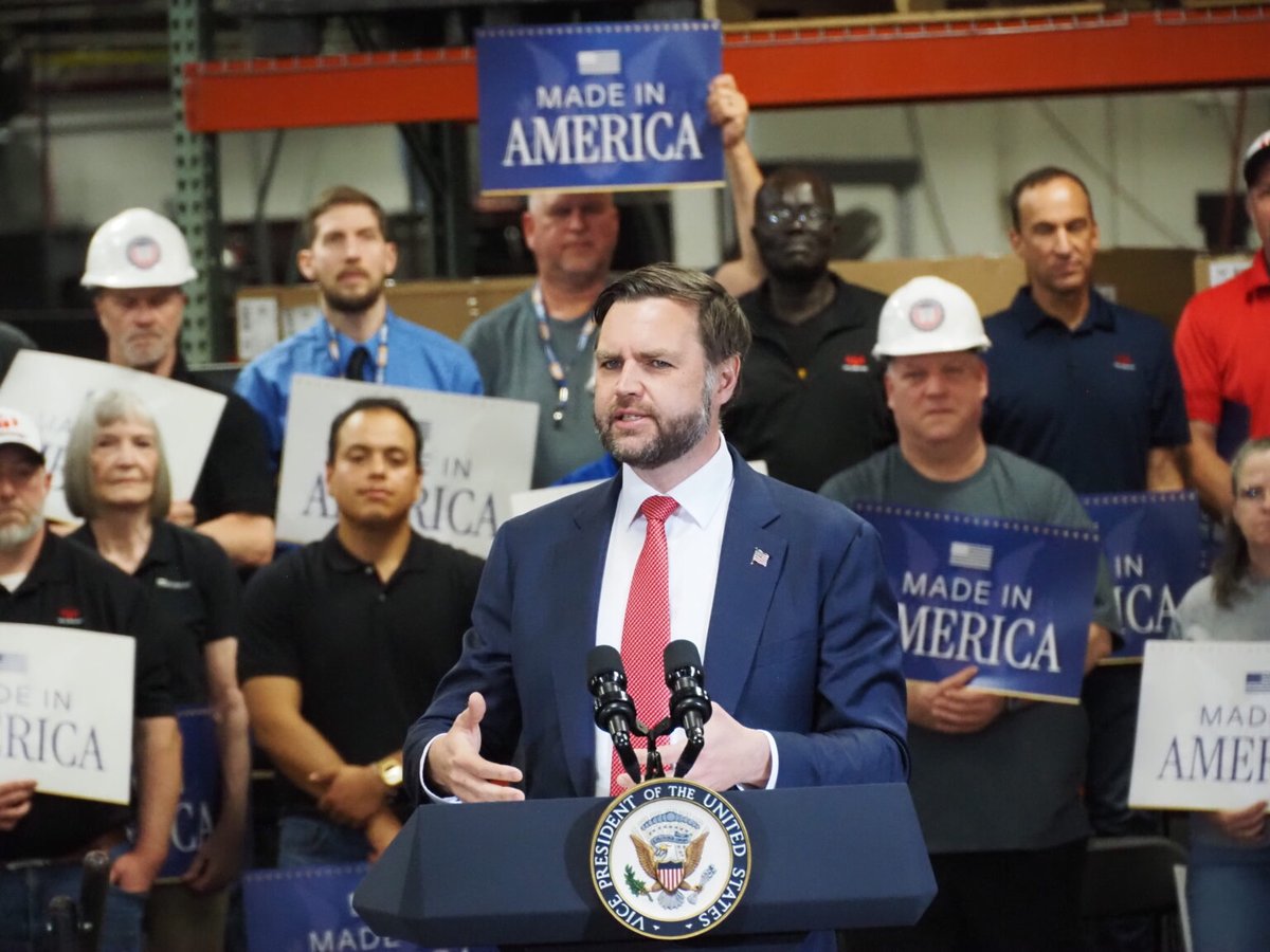 Vance Backs Redistricting, U.S. Manufacturing Push In Kansas City