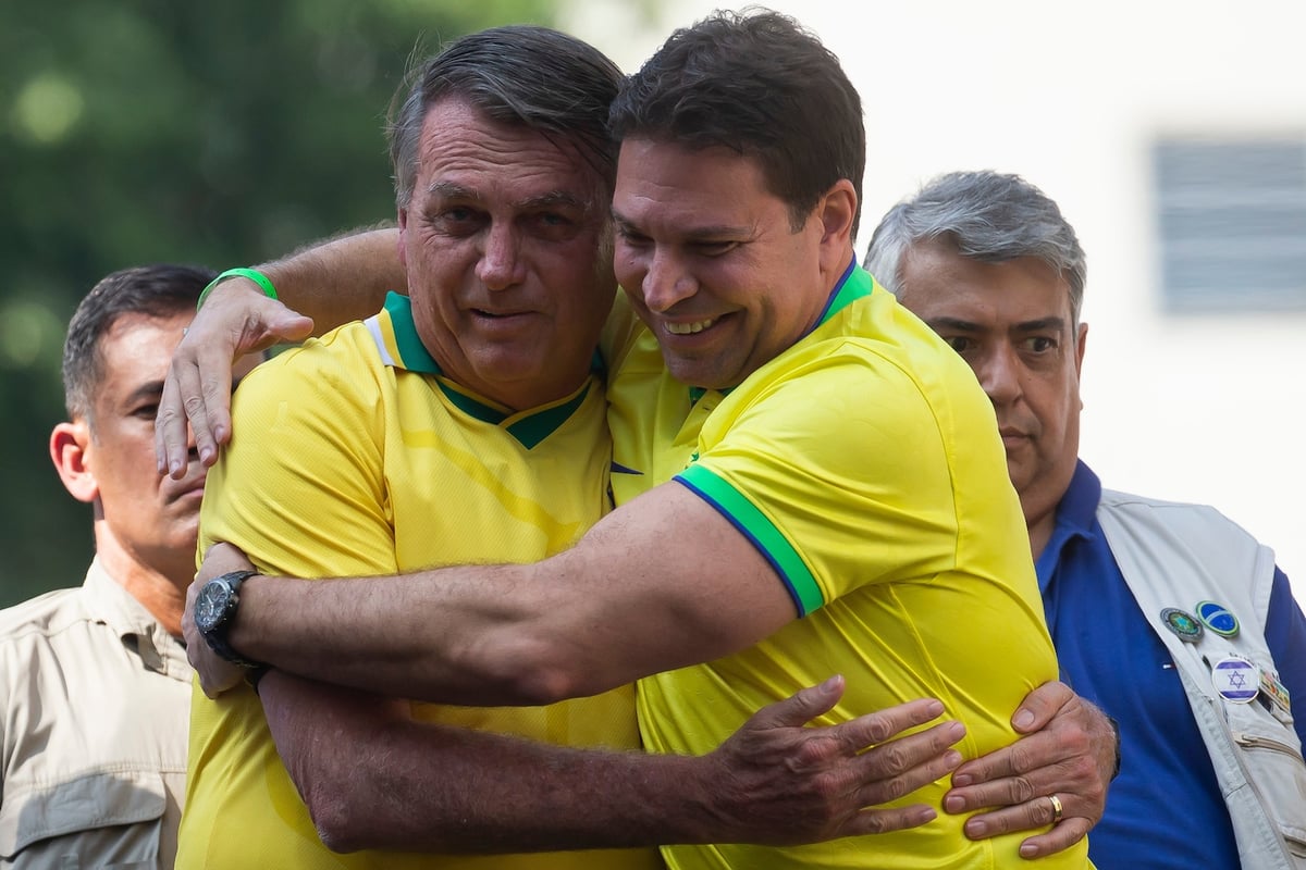 ICE Detains Fugitive Bolsonaro Ally in Coup Case