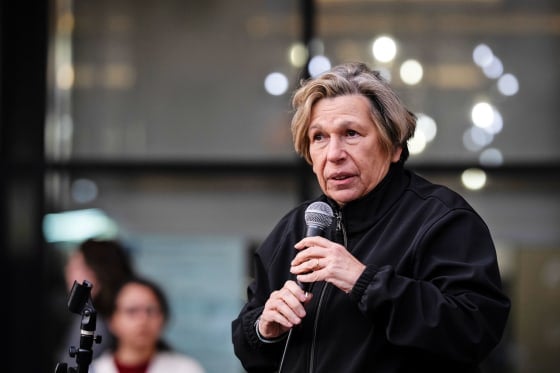 Teachers Union Chief Pushes AI And Screen-Time Limits
