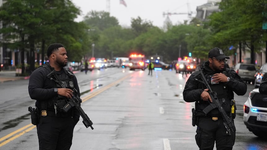 White House Lawn Cleared After Reports Of Gunshots