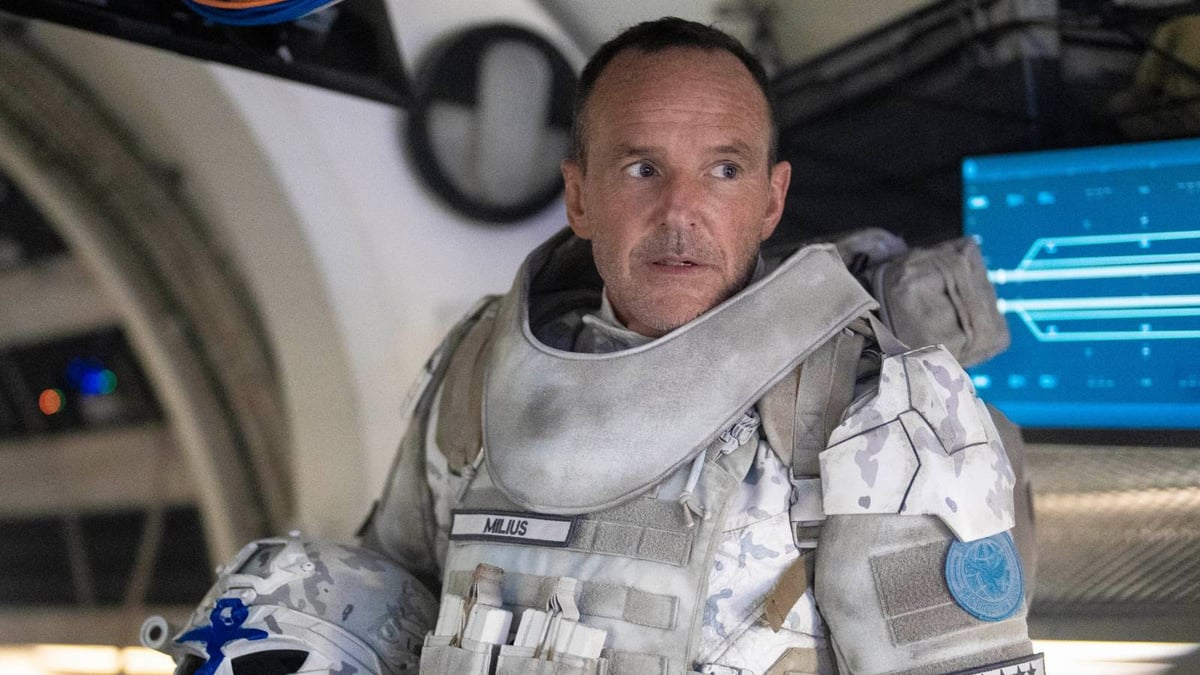 7 Free Thriller TV Shows That'll Have You Glued to Your Screen
