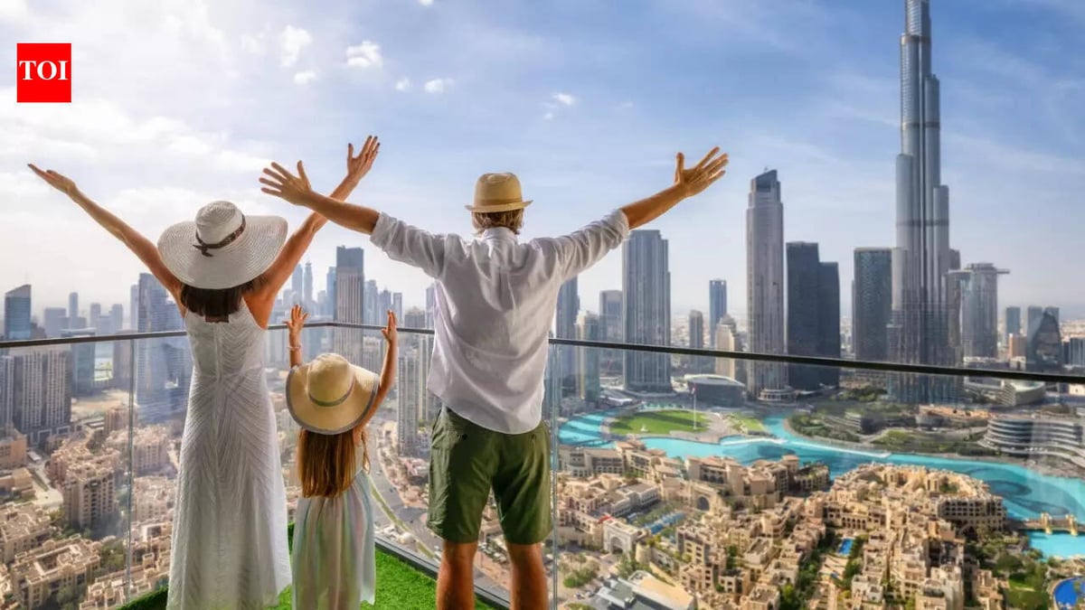 UAE Hotels Hold Prices for Stranded Tourists