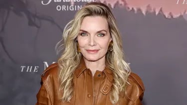 Michelle Pfeiffer Had Trouble Adjusting On The Madison Set