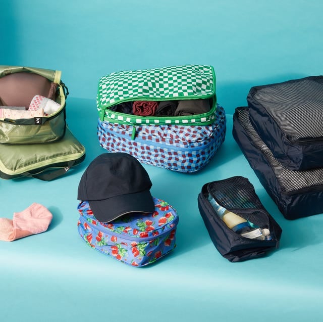 These Packing Cubes Make Overpackers Stay Organized