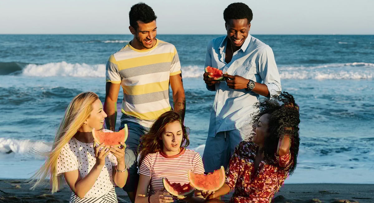 Buddymoon vs Honeymoon: Couple Trend