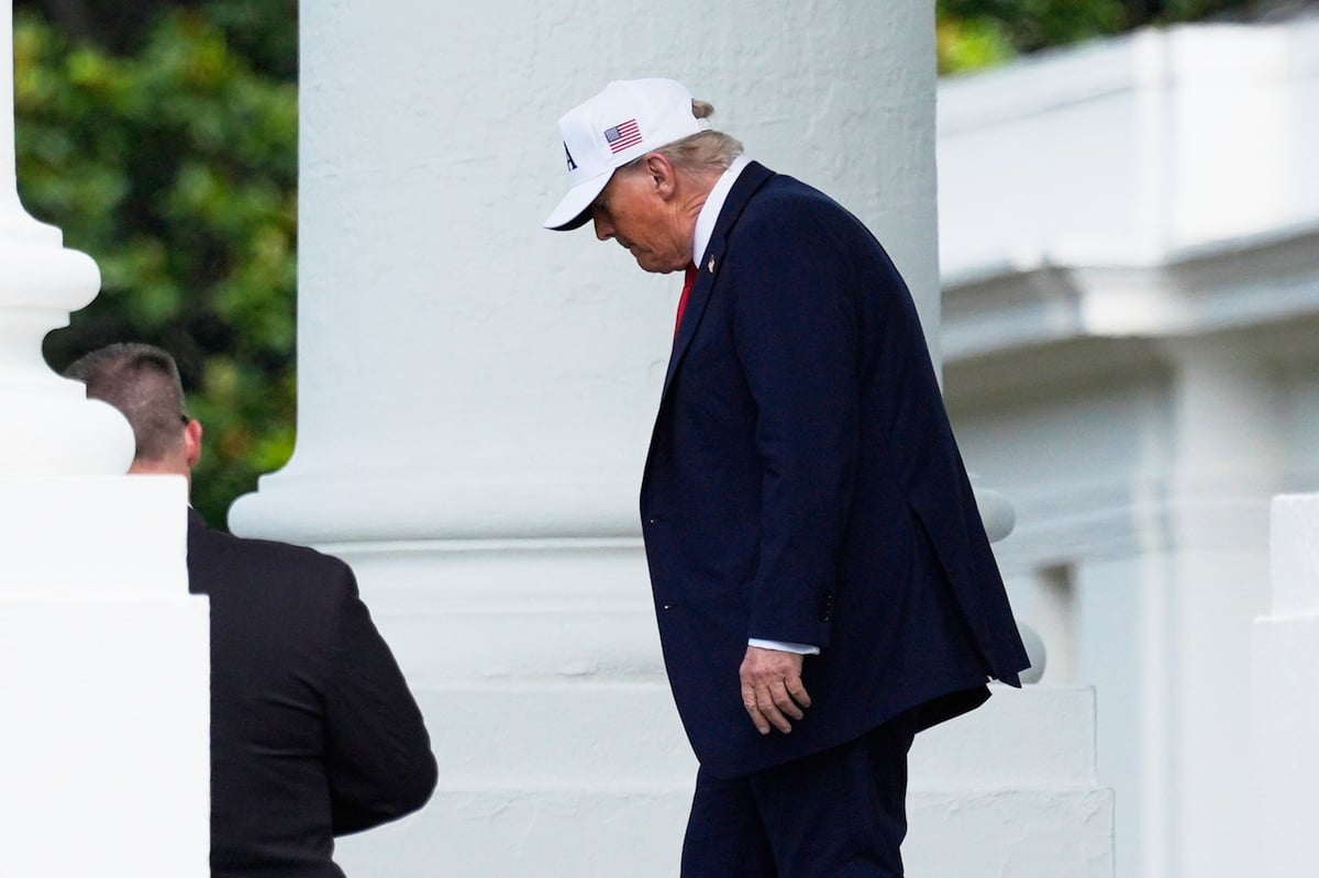 Trump Installs 13-Foot Columbus Statue at White House