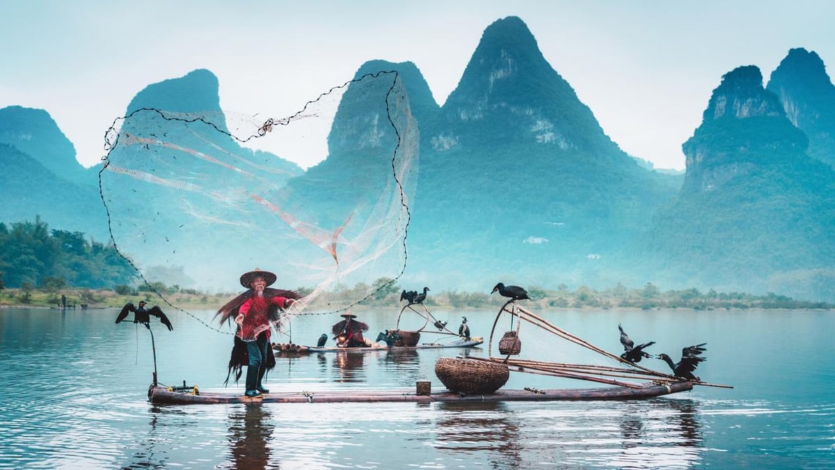 Asia Solves War-Time Holiday Dilemmas