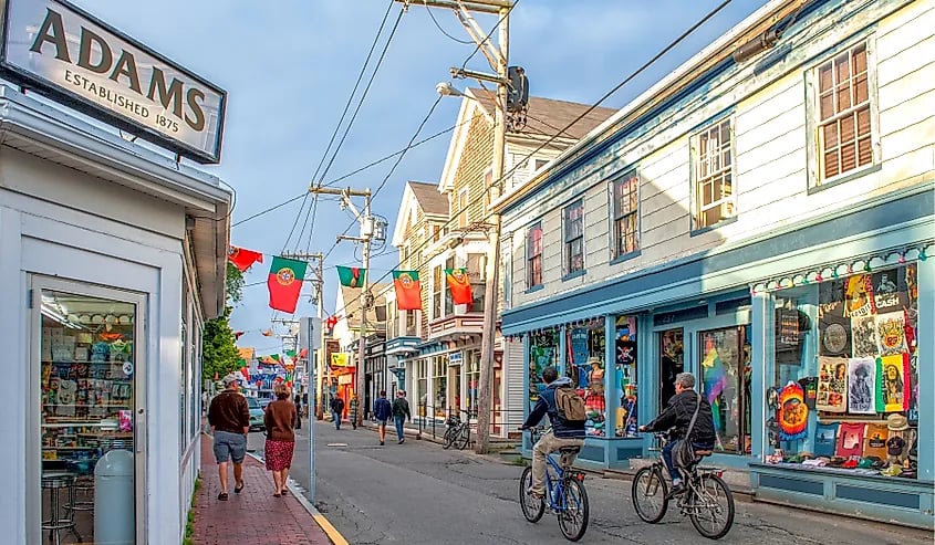 10 Cool New England Towns for a Summer Getaway in 2026