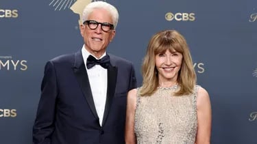 Mary Steenburgen And Ted Danson List Martha's Vineyard Home For $9.9M