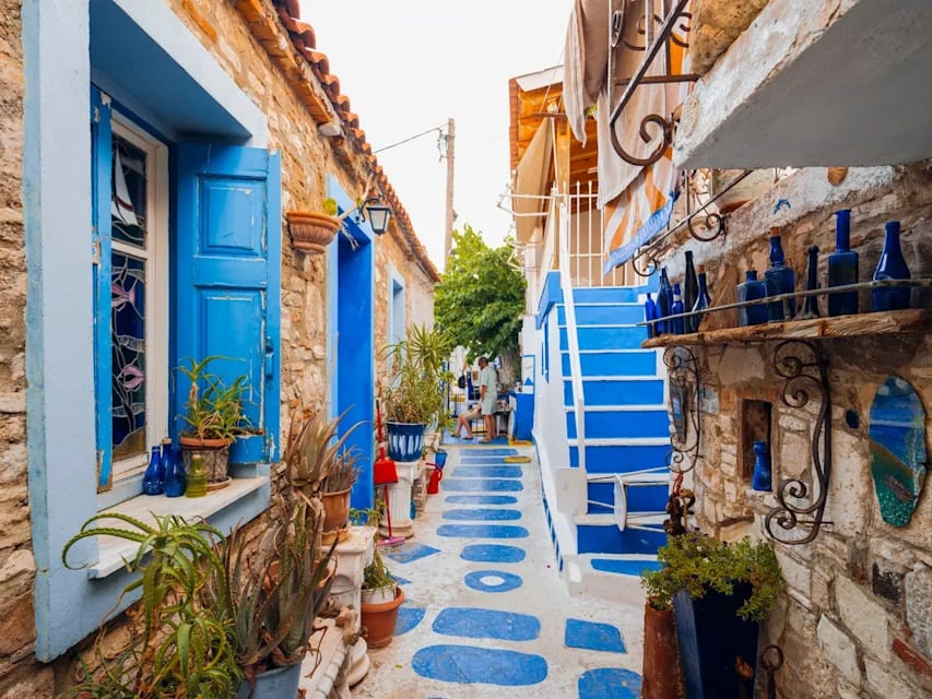 Travel Expert Picks Top Summer 2026 Destinations