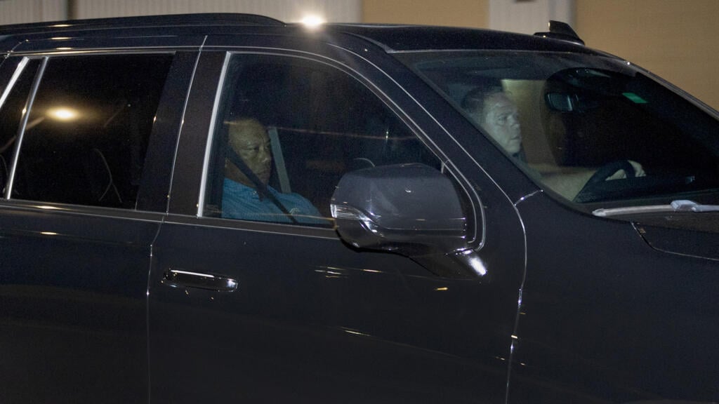 Tiger Woods Returns to Florida After Seeking Treatment