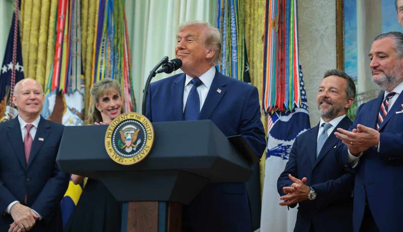 Trump Lifts Turkey Sanctions, Signals F-35 Fighter Jet Sales